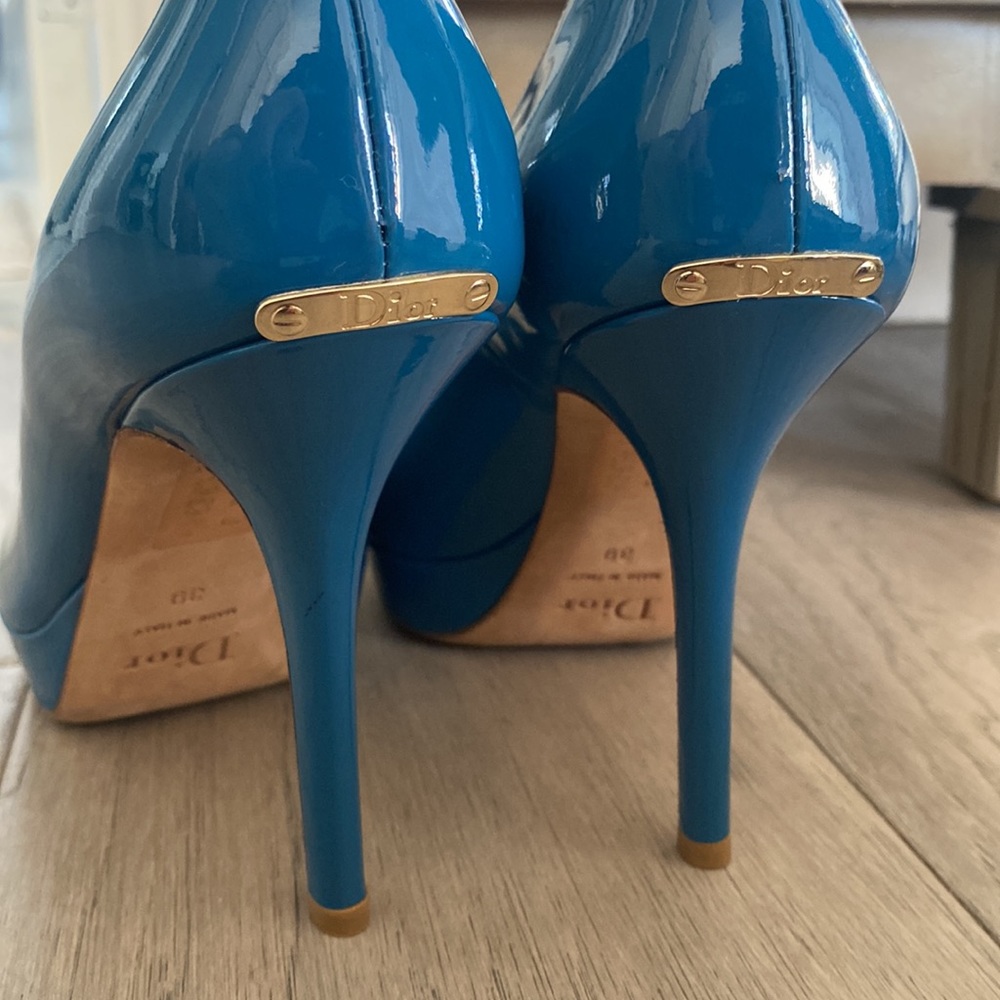 Pretty in blue Christian Dior pumps sz 39